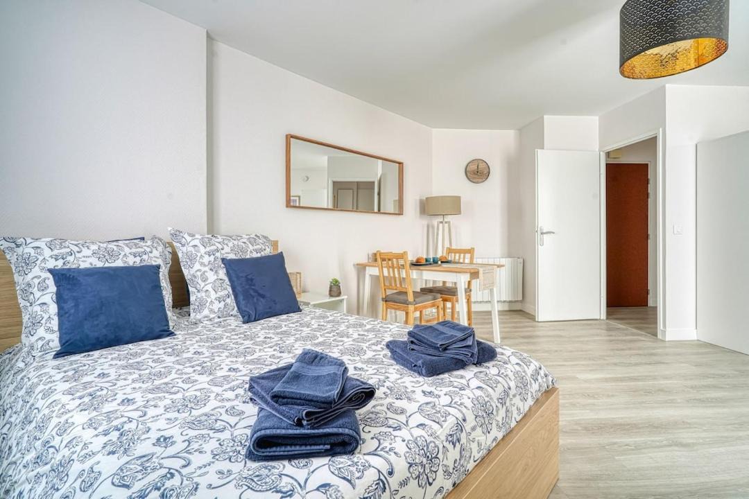 Photo of Bedroom in Les Aunettes