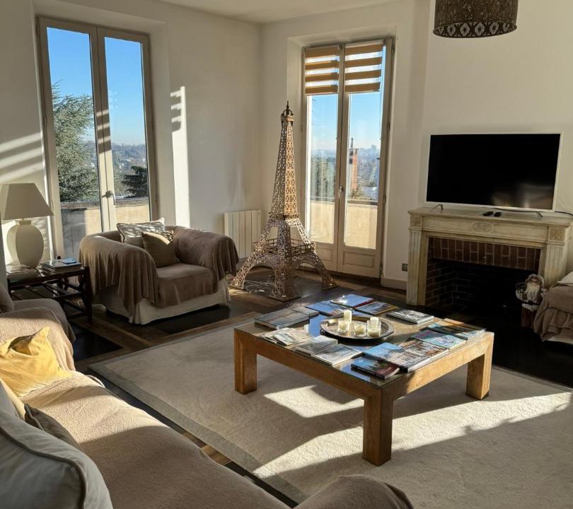 Photo of Livingroom in Ville-d'Avray