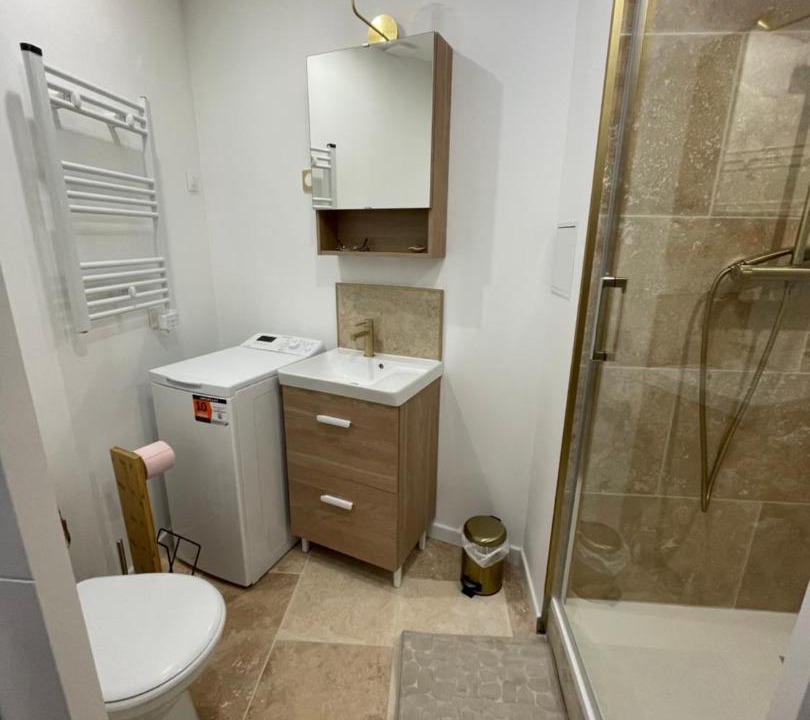 Photo of Bathroom in Dernier Sou