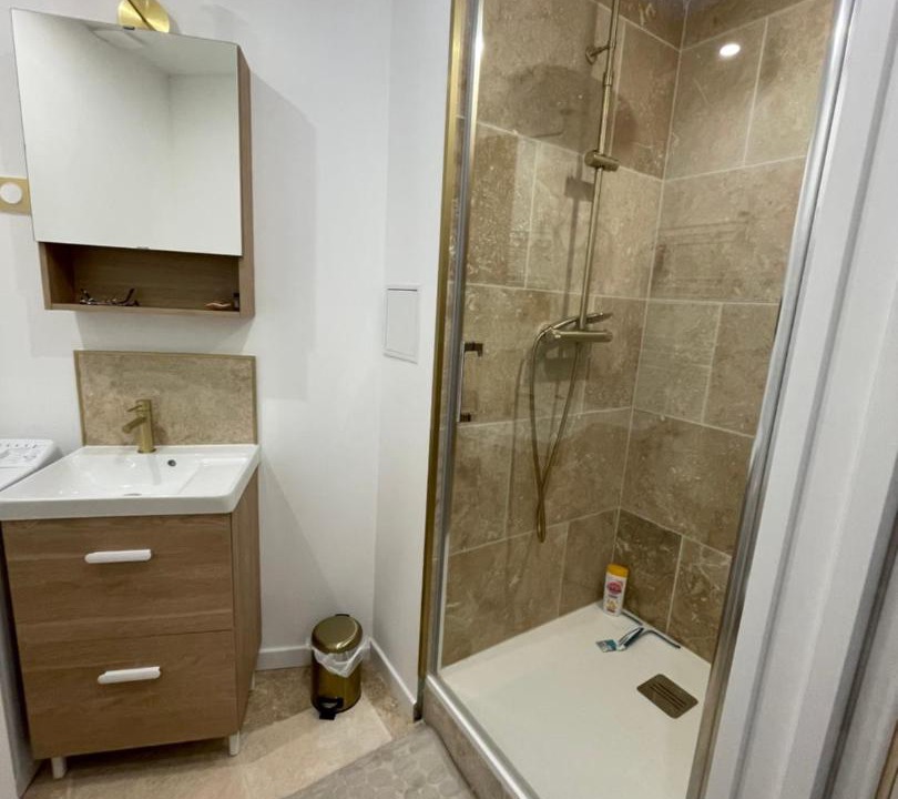 Photo of Bathroom in Dernier Sou
