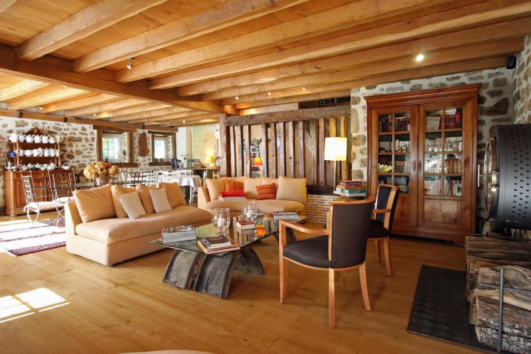 Photo of Livingroom in Saint-Jouvent