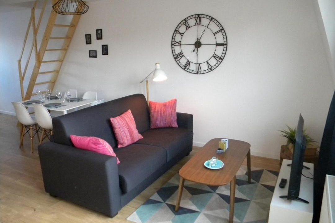 Photo of Livingroom in Fives