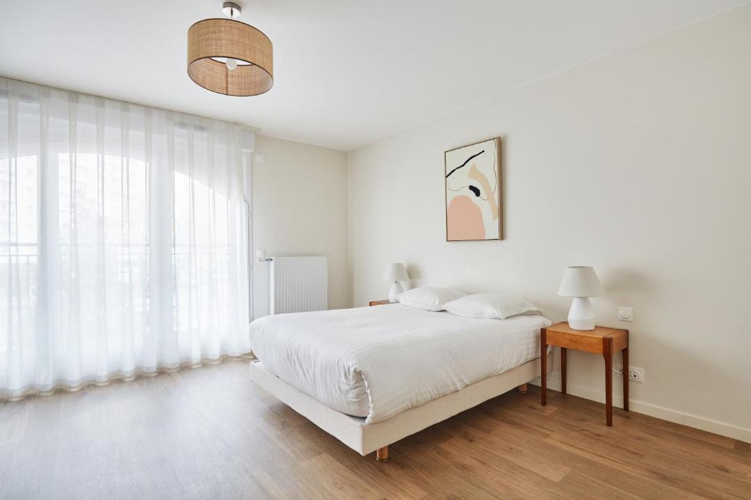 Photo of Bedroom in Levallois-Perret