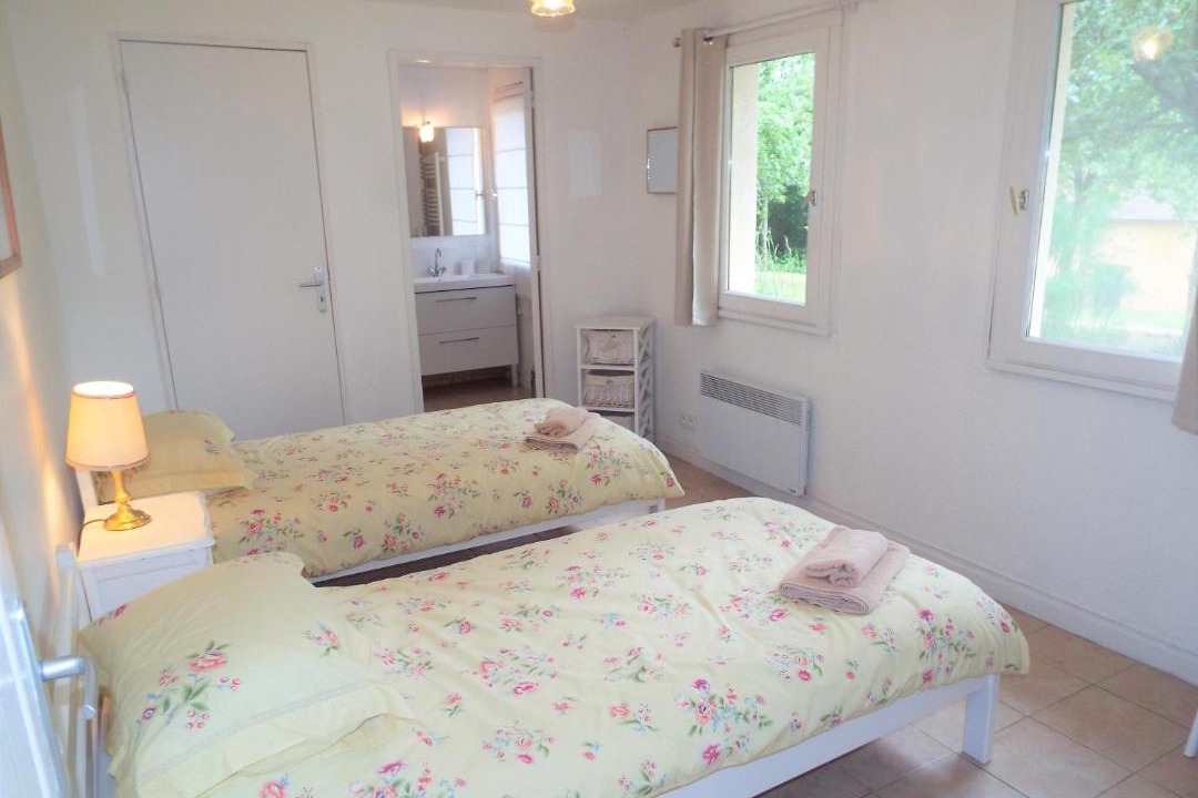 Photo of Bedroom in Asnieres sur Vegre