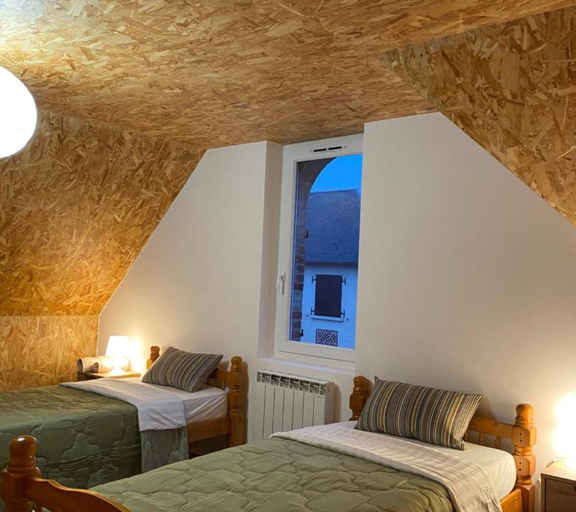 Photo of Bedroom in Estrees-Mons
