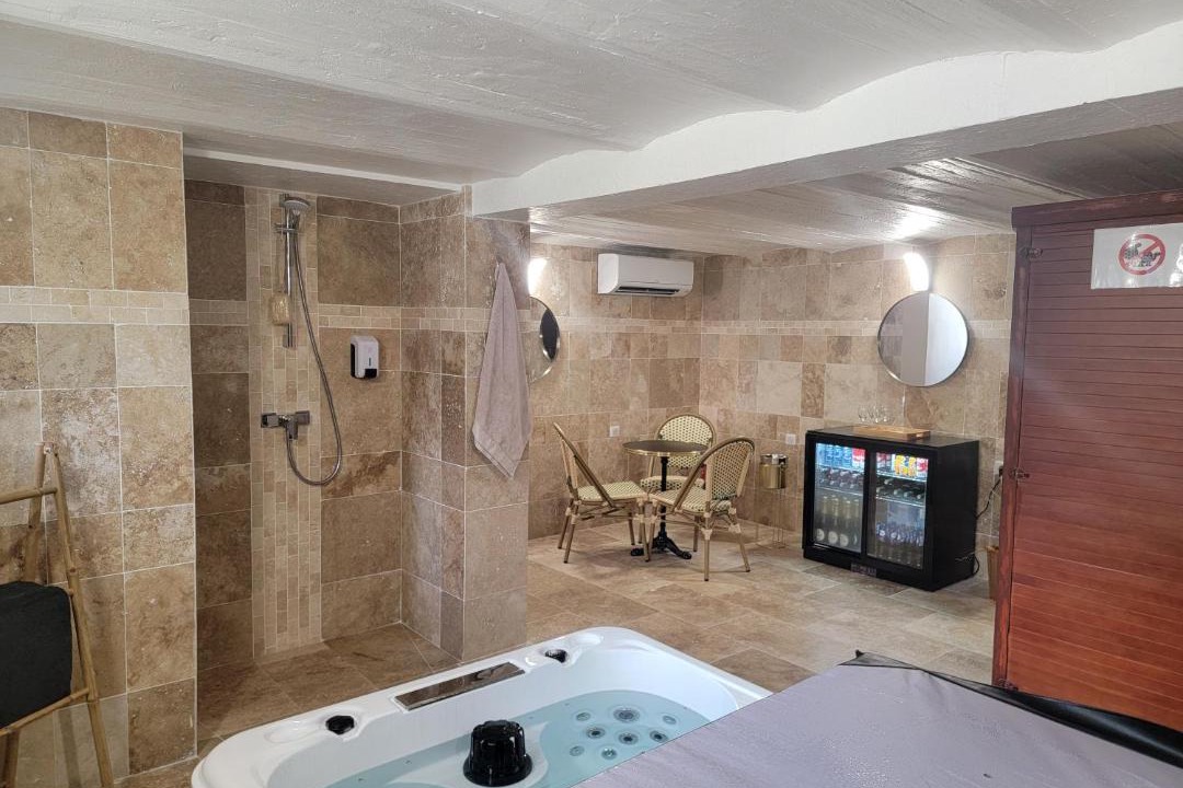Photo of Bathroom in Aulnay-sous-Bois