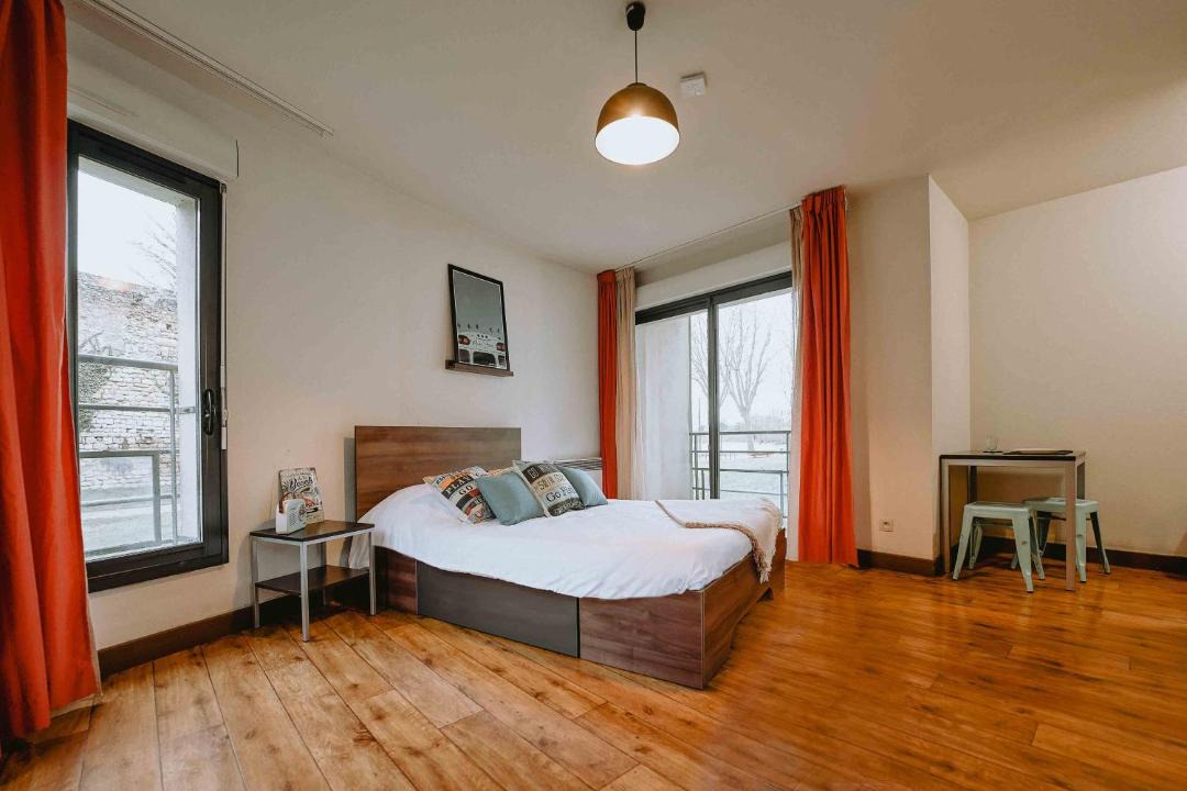 Photo of Bedroom in Nevers