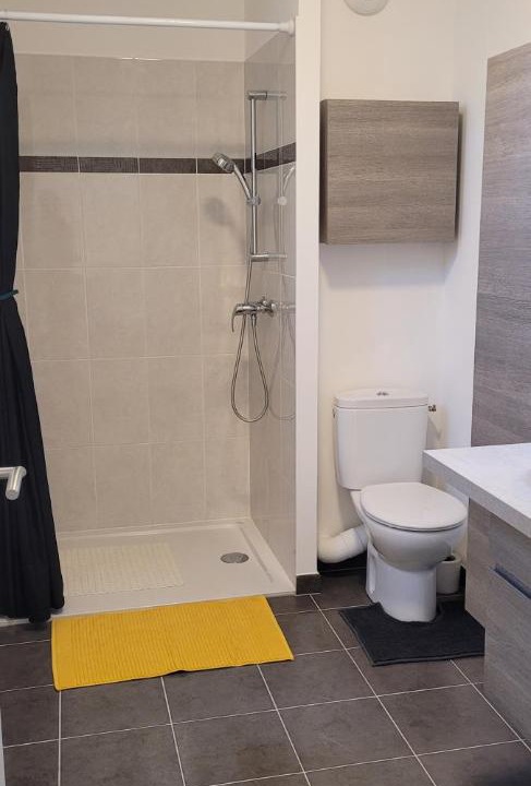 Photo of Bathroom in Dammarie Les Lys