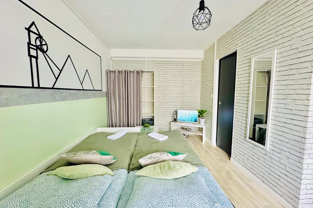 Photo of Bedroom in Lens
