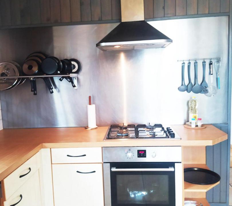 Photo of Kitchen in Stains