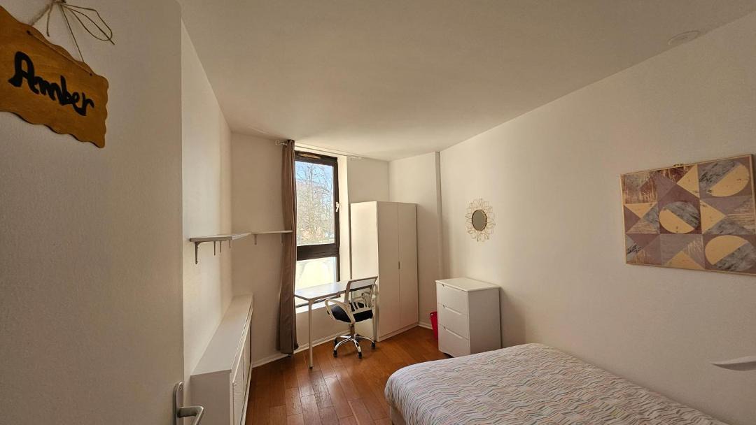 Photo of Bedroom in Front de Lac