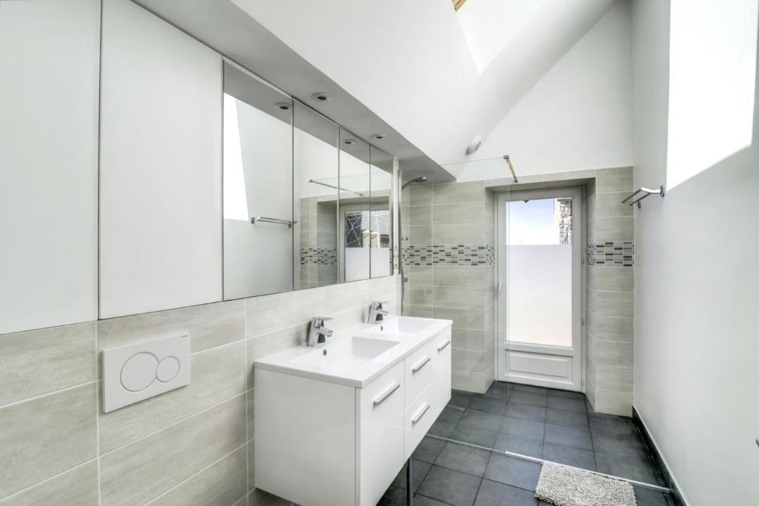 Photo of Bathroom in Amponville