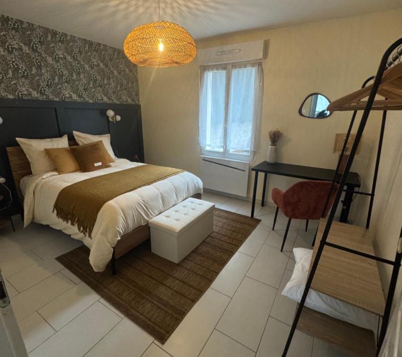 Photo of Bedroom in Dammartin-en-Goele