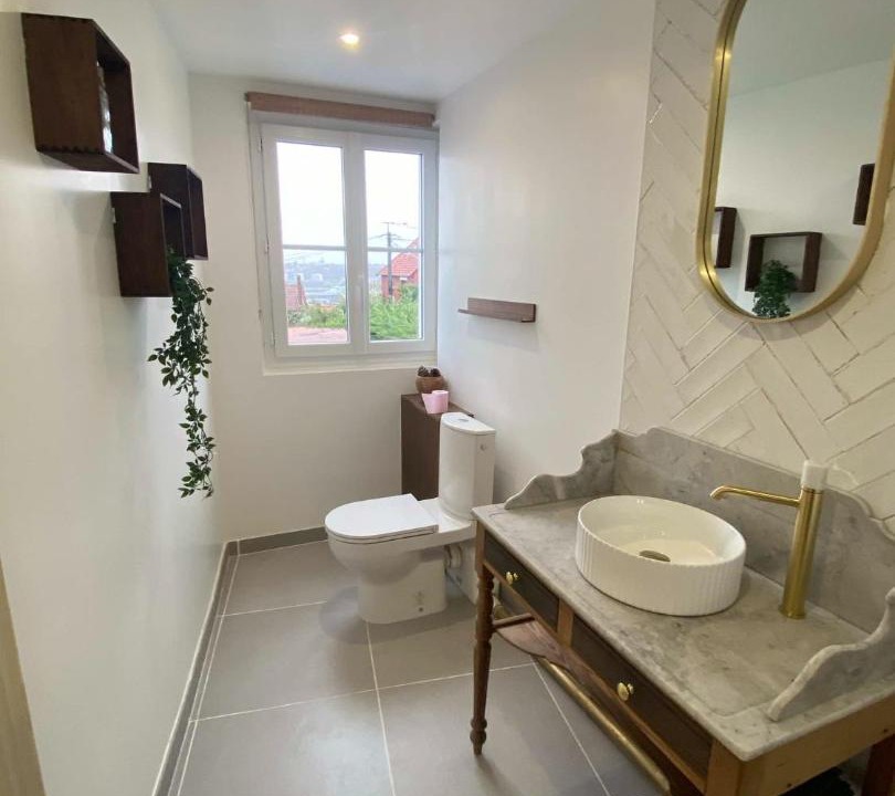 Photo of Bathroom in Dieppe