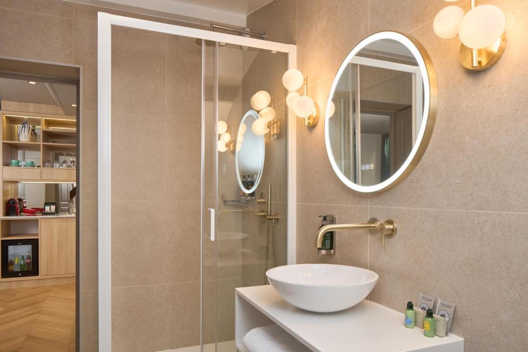Photo of Bathroom in Hopital Saint-Louis