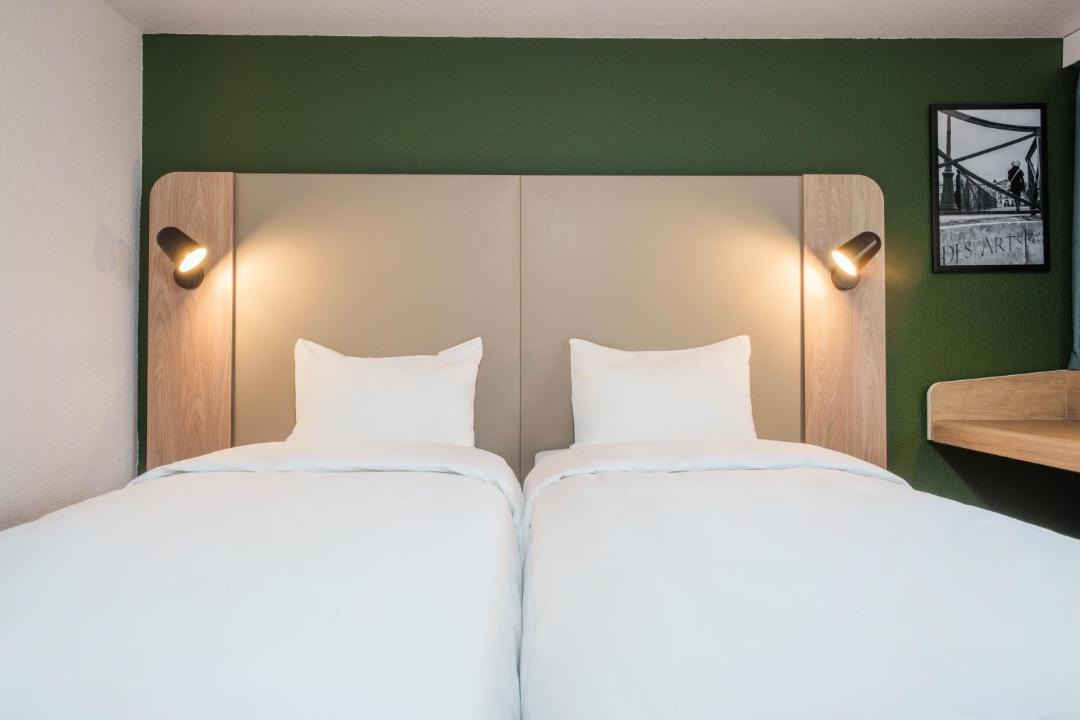 Photo of Bedroom in Taverny