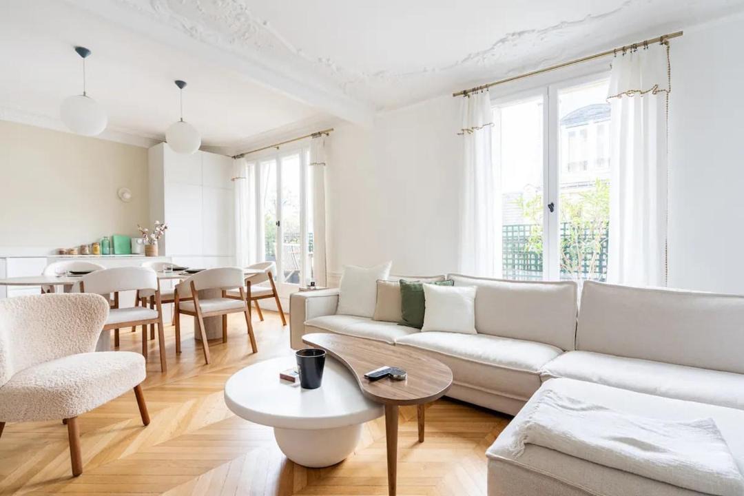 Photo of Others in Neuilly-sur-Seine