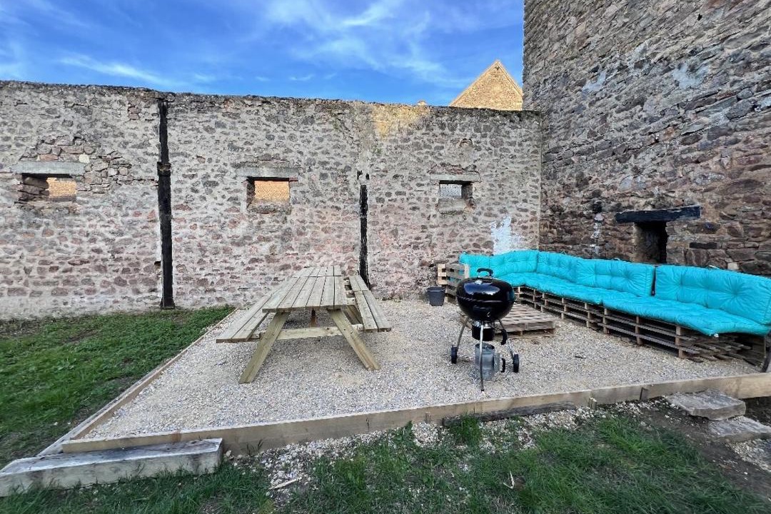 Photo of Others in Avallon