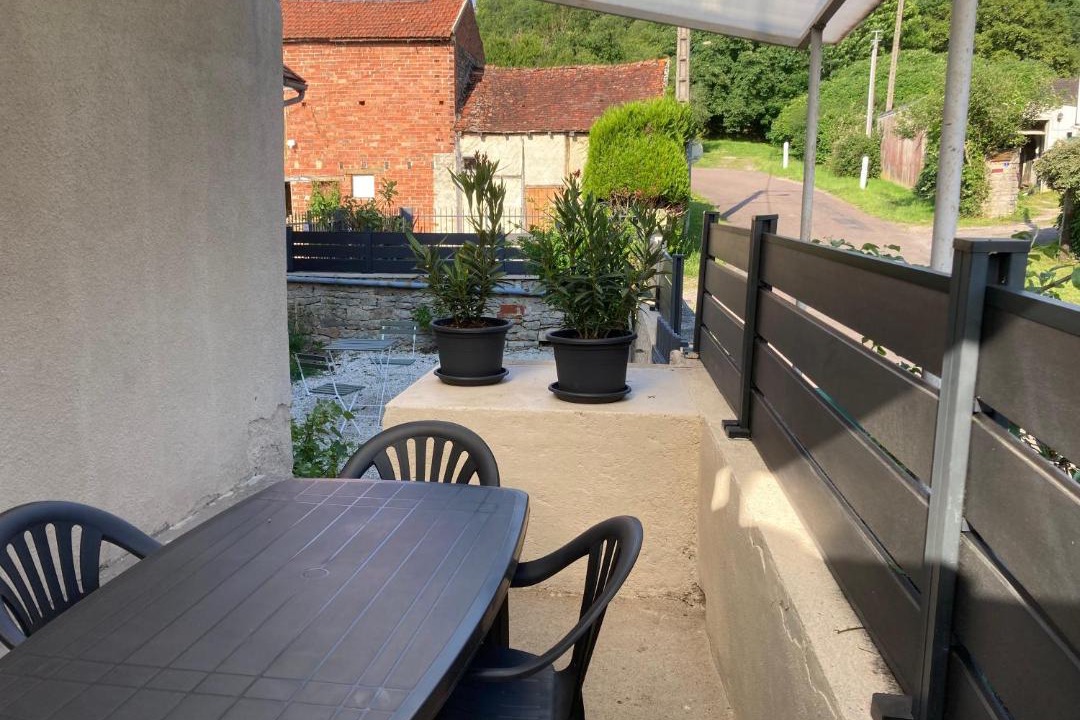 Photo of Patio Balcony in Marigny-le-Cahouet
