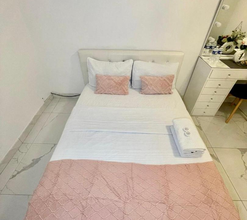 Photo of Bedroom in Menucourt
