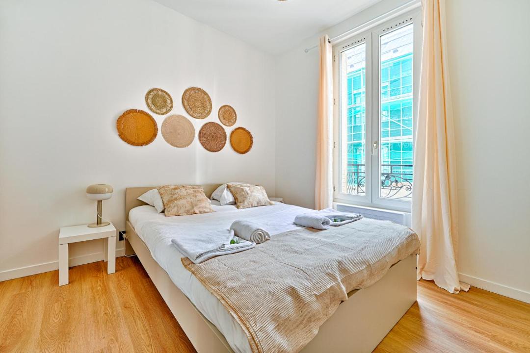Photo of Bedroom in Saint-Ouen