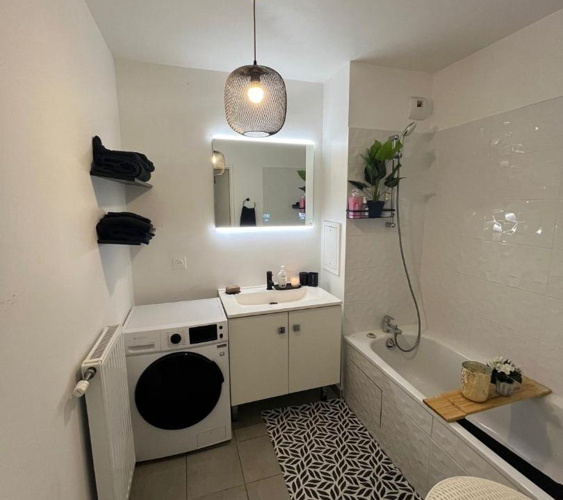 Photo of Bathroom in Vaires-sur-Marne