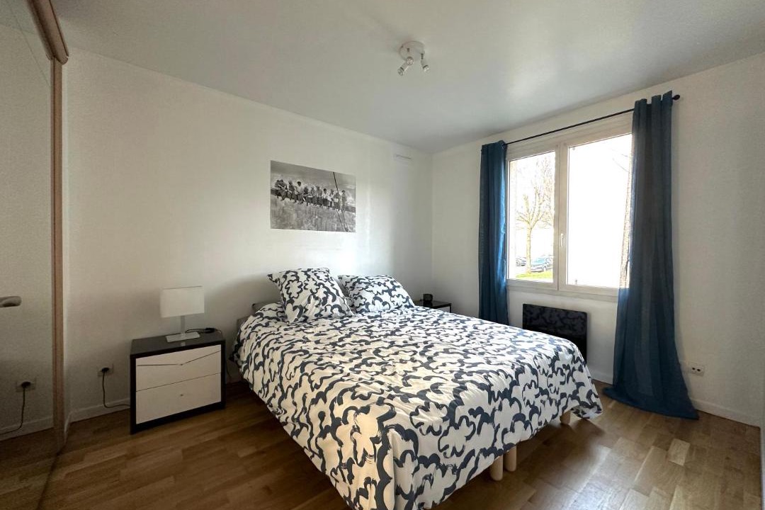 Photo of Bedroom in Louvres