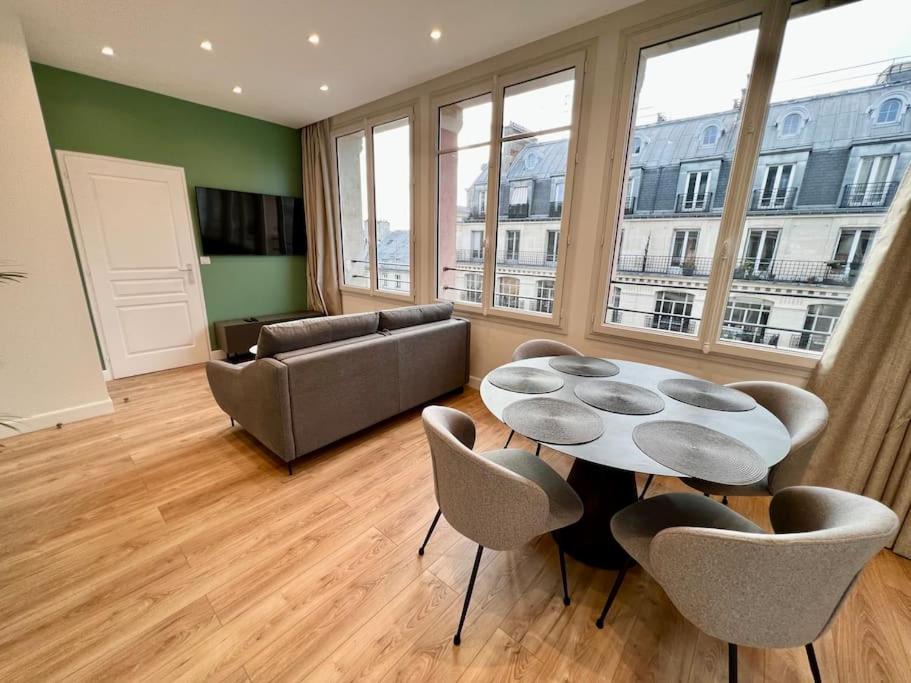 Photo of Livingroom in Quartier du Mail