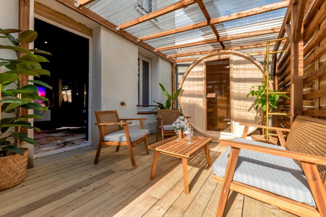 Photo of Patio Balcony in Gare-Jouvenet