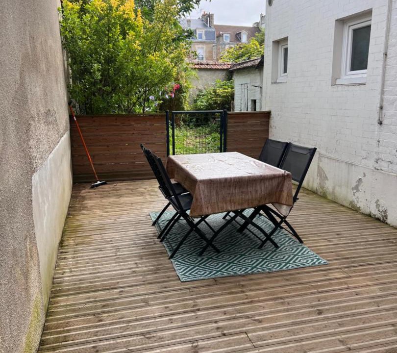Photo of Patio Balcony in Hincmar