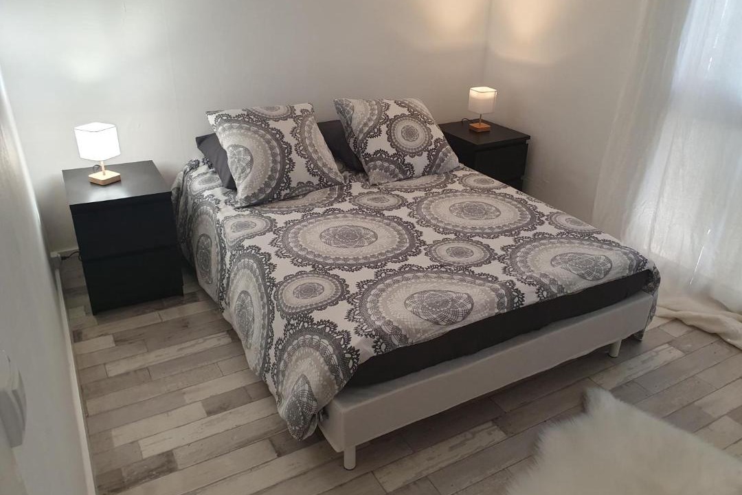 Photo of Bedroom in Orly