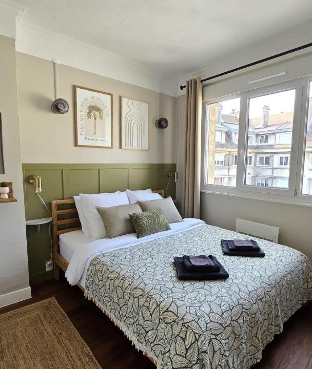 Photo of Bedroom in Calais City Center