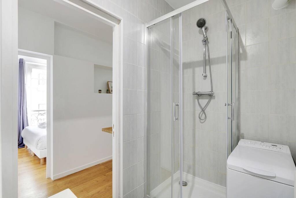 Photo of Bathroom in Levallois-Perret