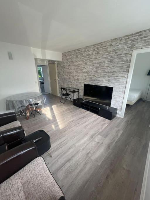Photo of Livingroom in Massy