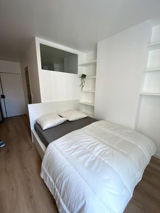 Photo of Bedroom in Quartier de la Goutte-d'Or