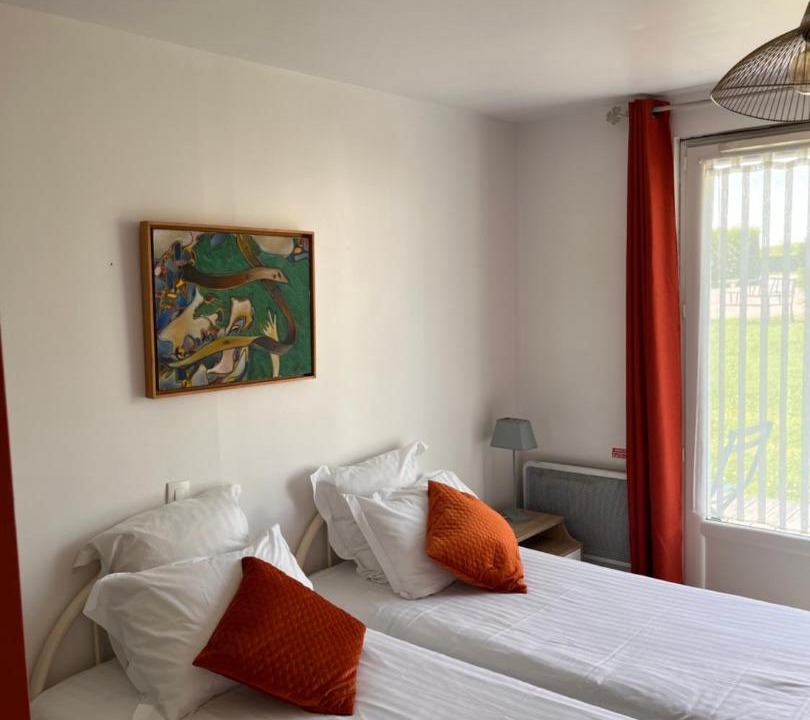 Photo of Bedroom in Villainville