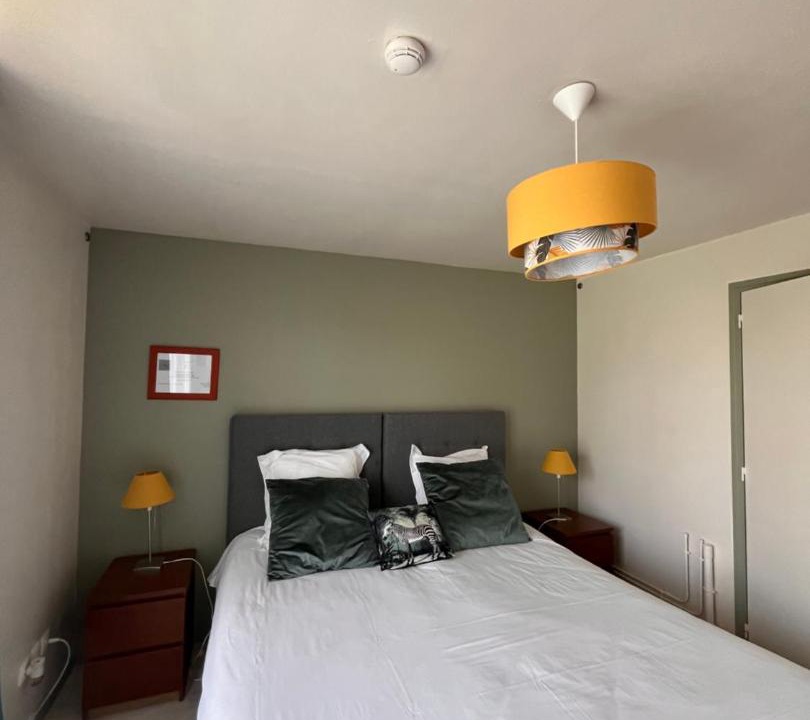 Photo of Bedroom in Villainville