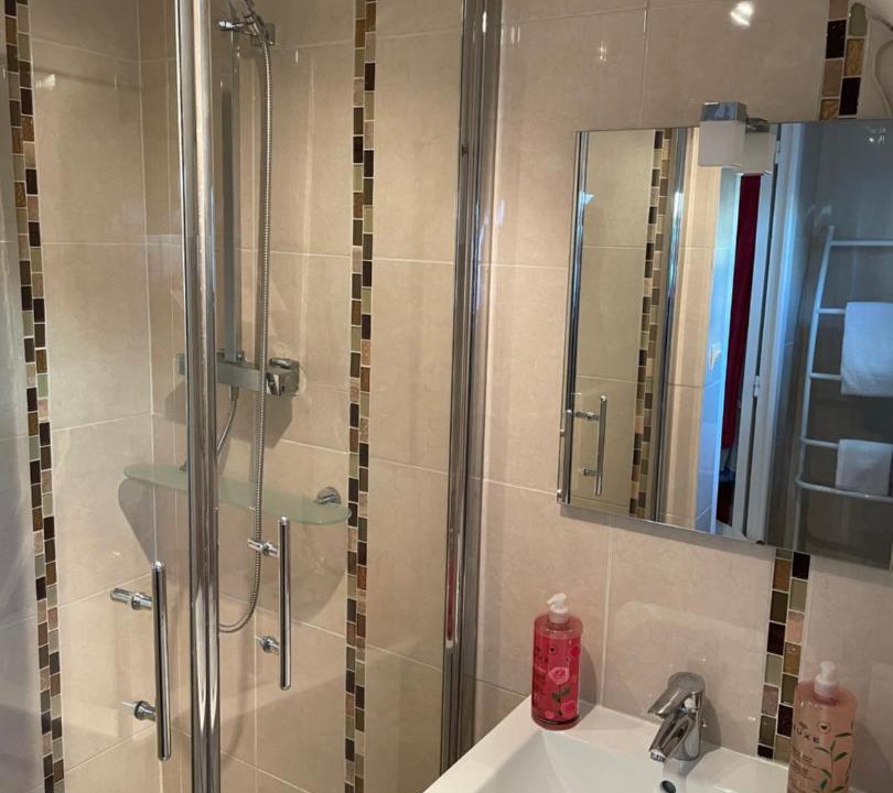 Photo of Bathroom in Vaires-sur-Marne