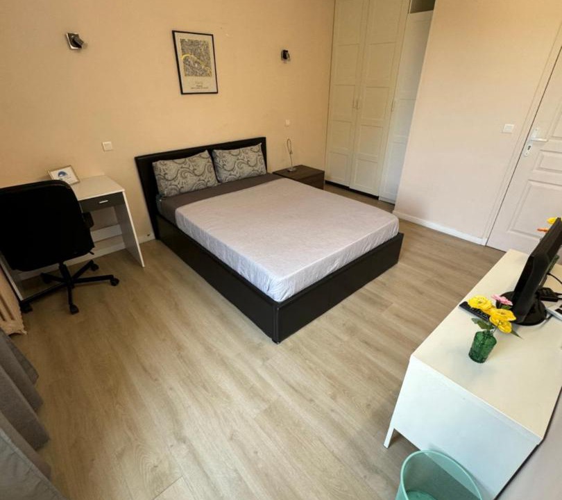 Photo of Bedroom in Villeneuve-la-Garenne