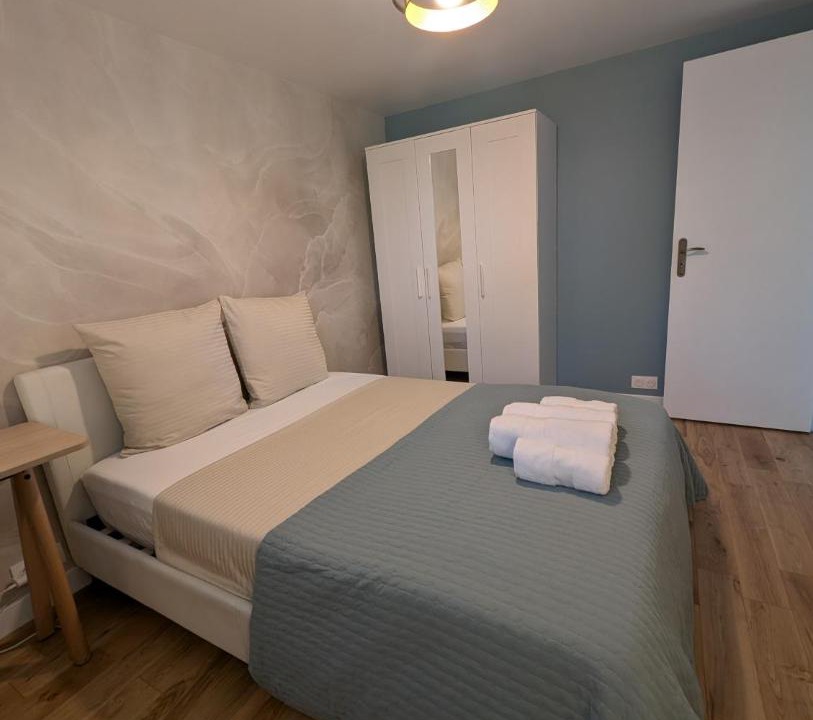 Photo of Bedroom in Saint-Gratien