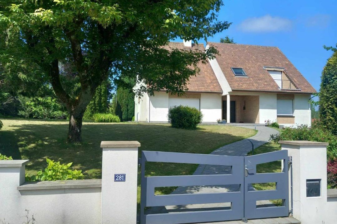 Photo of Buildings in Aix-en-Ergny