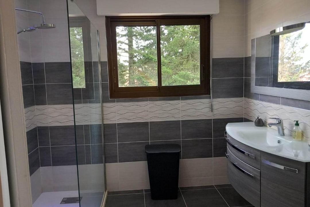 Photo of Bathroom in Aix-en-Ergny