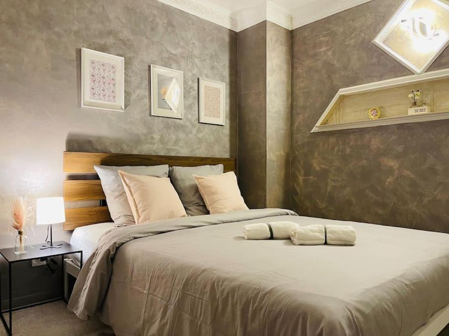 Photo of Bedroom in Ozoir-la-Ferriere
