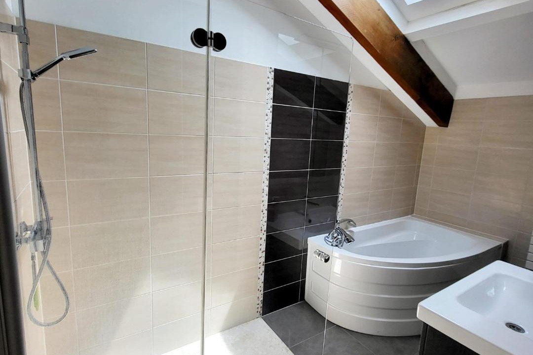 Photo of Bathroom in Cherisey