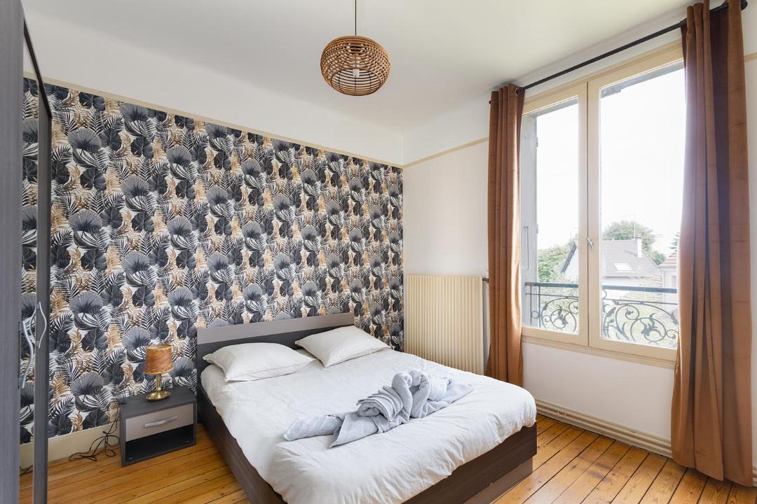 Photo of Bedroom in Limeil-Brevannes