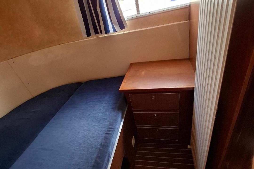 Photo of Bedroom in Chenille-Change