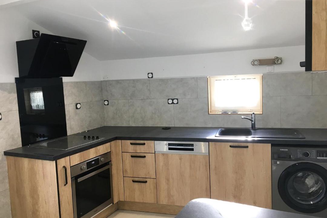 Photo of Kitchen in Warnecourt