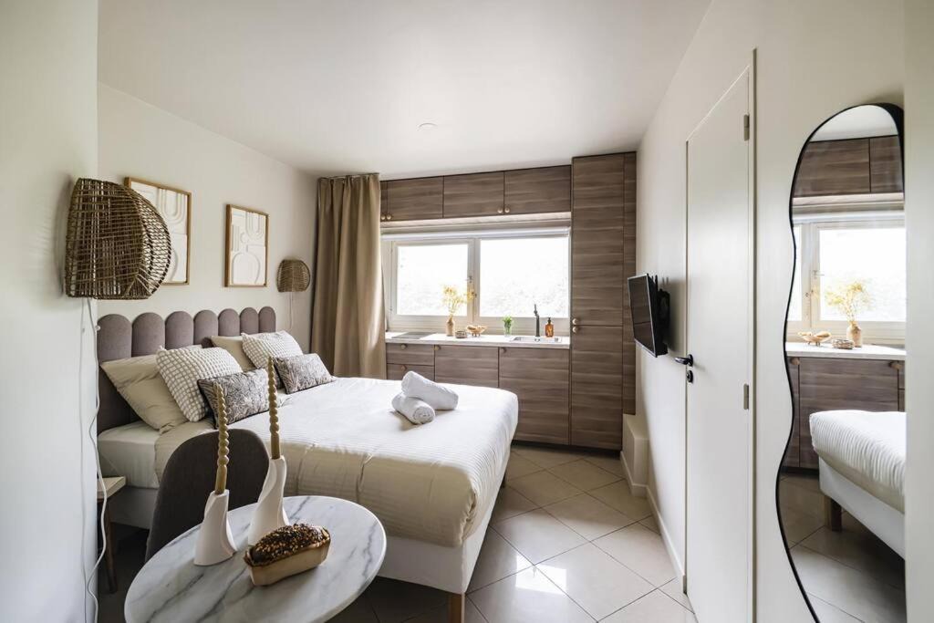 Photo of Bedroom in Front de Lac