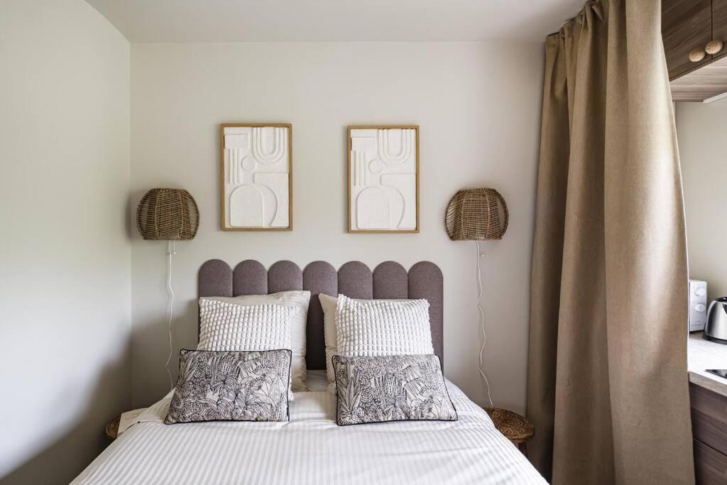 Photo of Bedroom in Front de Lac
