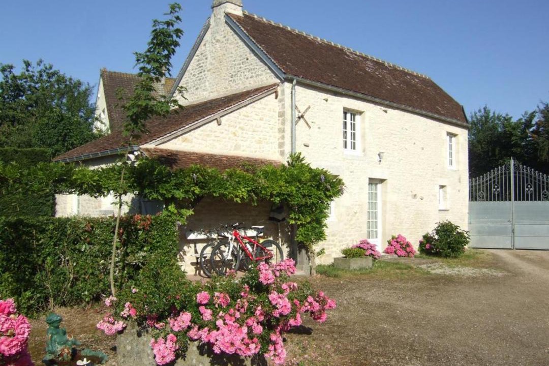 Photo of Buildings in Goulet